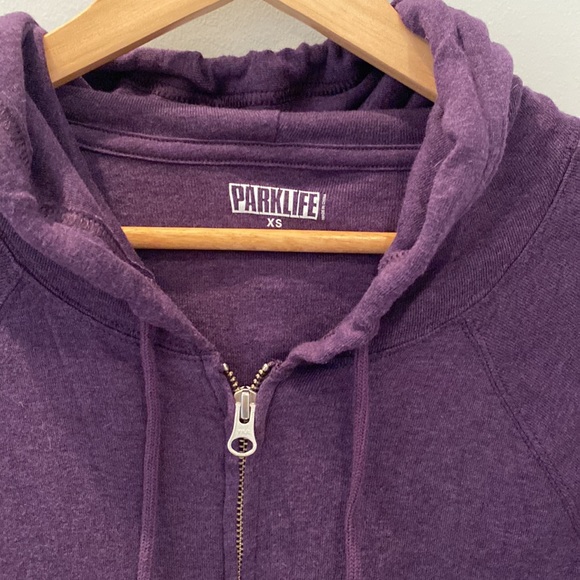 Aritzia- Parklife zip purple light hoodie size XS - Picture 2 of 4